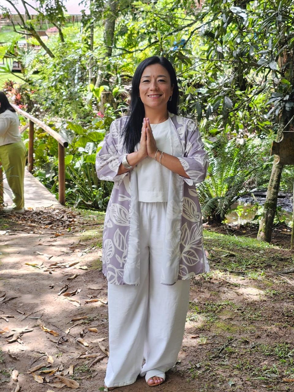 Elisà Freitas no espaço de natureza de São Roque